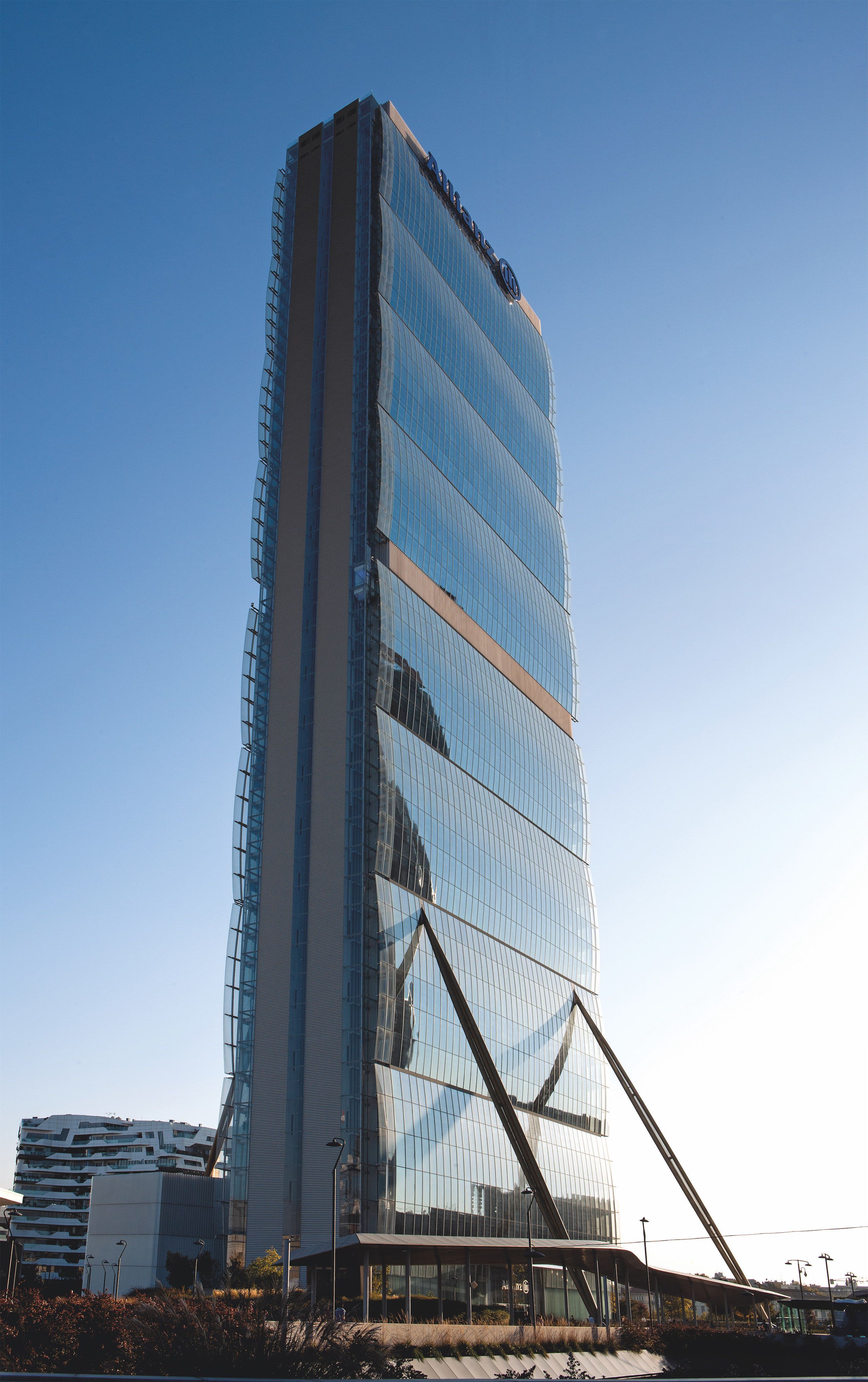 Immagine 1 - Isozaki Tower